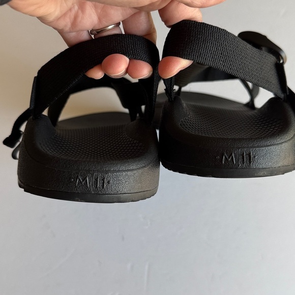 Chaco Z1 black mens sandals sz 11 EUC